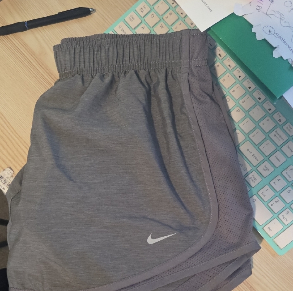 Nike Dri FIT  SIZE LRG Charcoal Gray Sports Shorts
